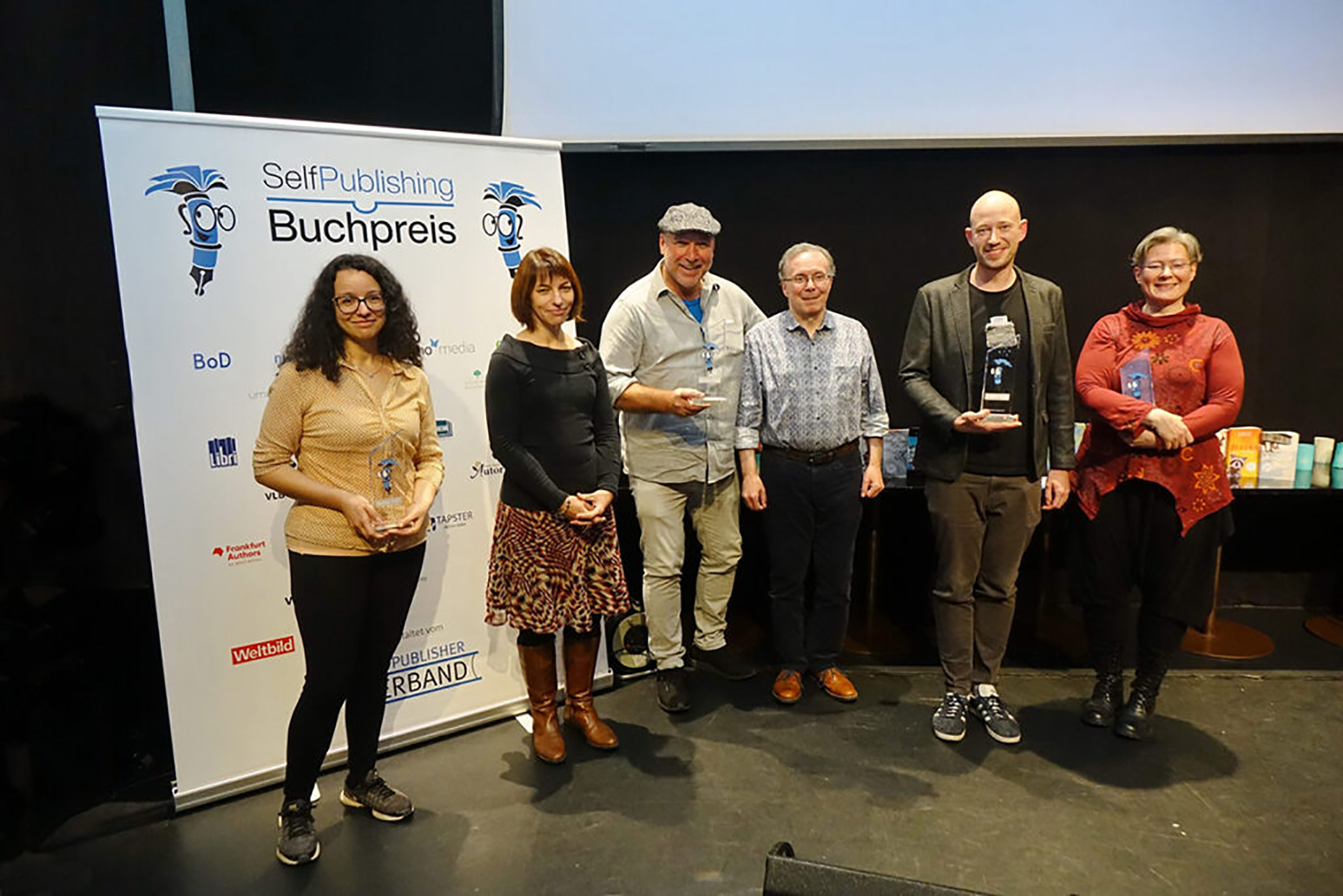 Das sind die Gewinnertitel des Selfpublishing-Buchpreises 2021!