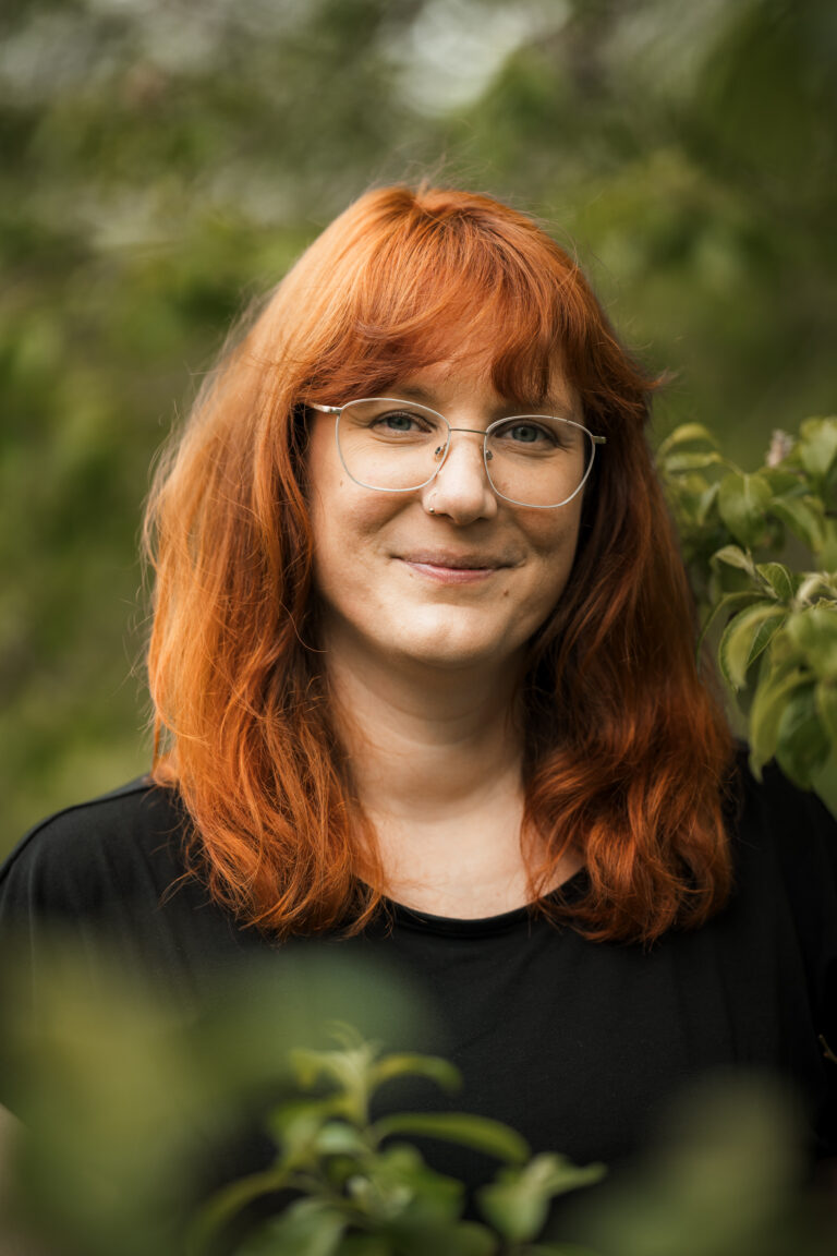 Verena Helfrich Cover