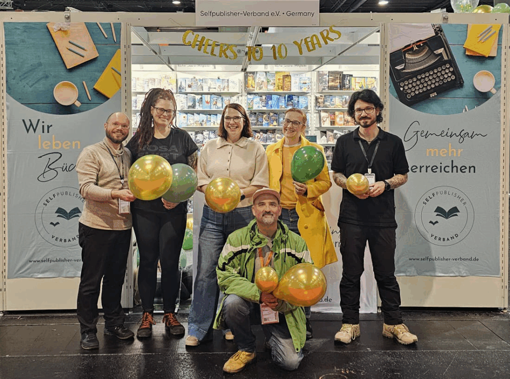 Gruppenfoto der Aufbauhelfer